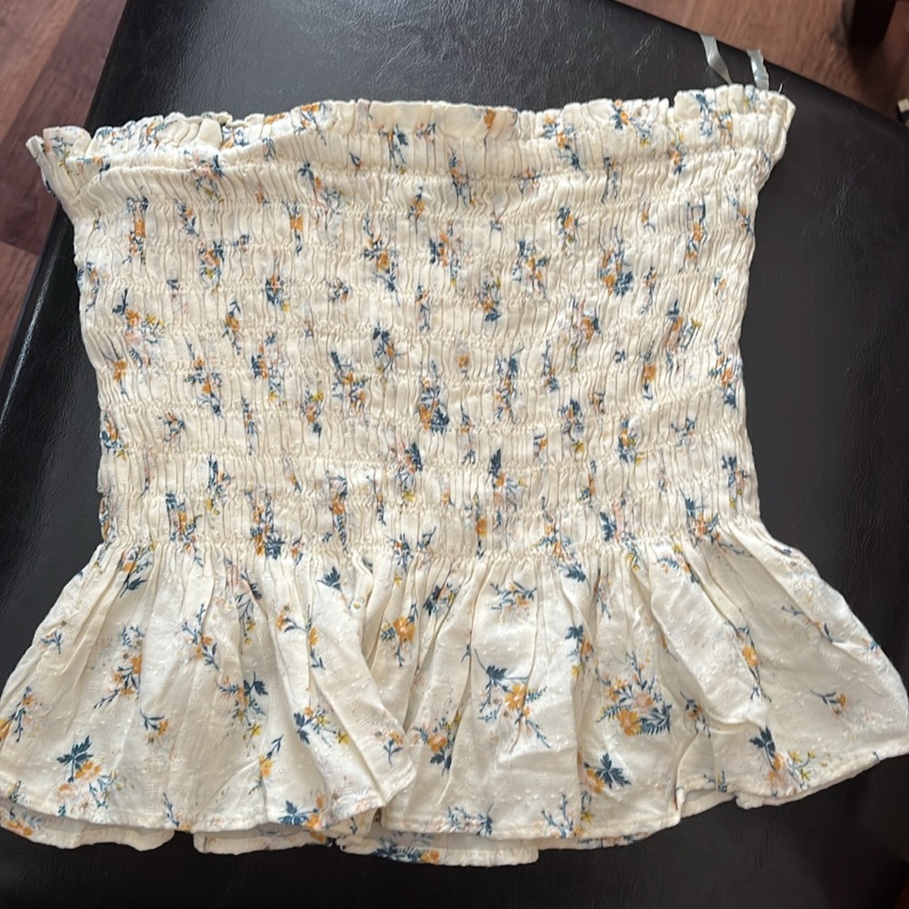 American Eagle Outfitters Blue and Pink Floral Top Bundle - Picture 5 of 5